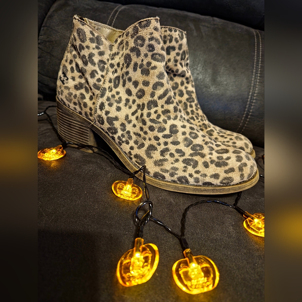 BILLABONG Leopard Print Ankle Booties sz9